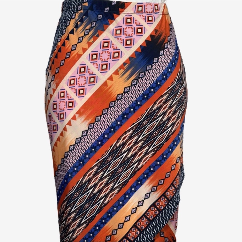 Multicolor Geometric Patterned Women's Skirt - Picture 2 of 5